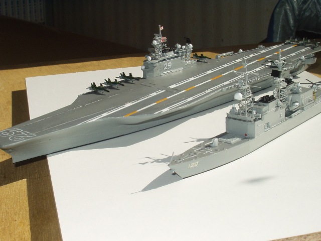 護衛艦といっしょ